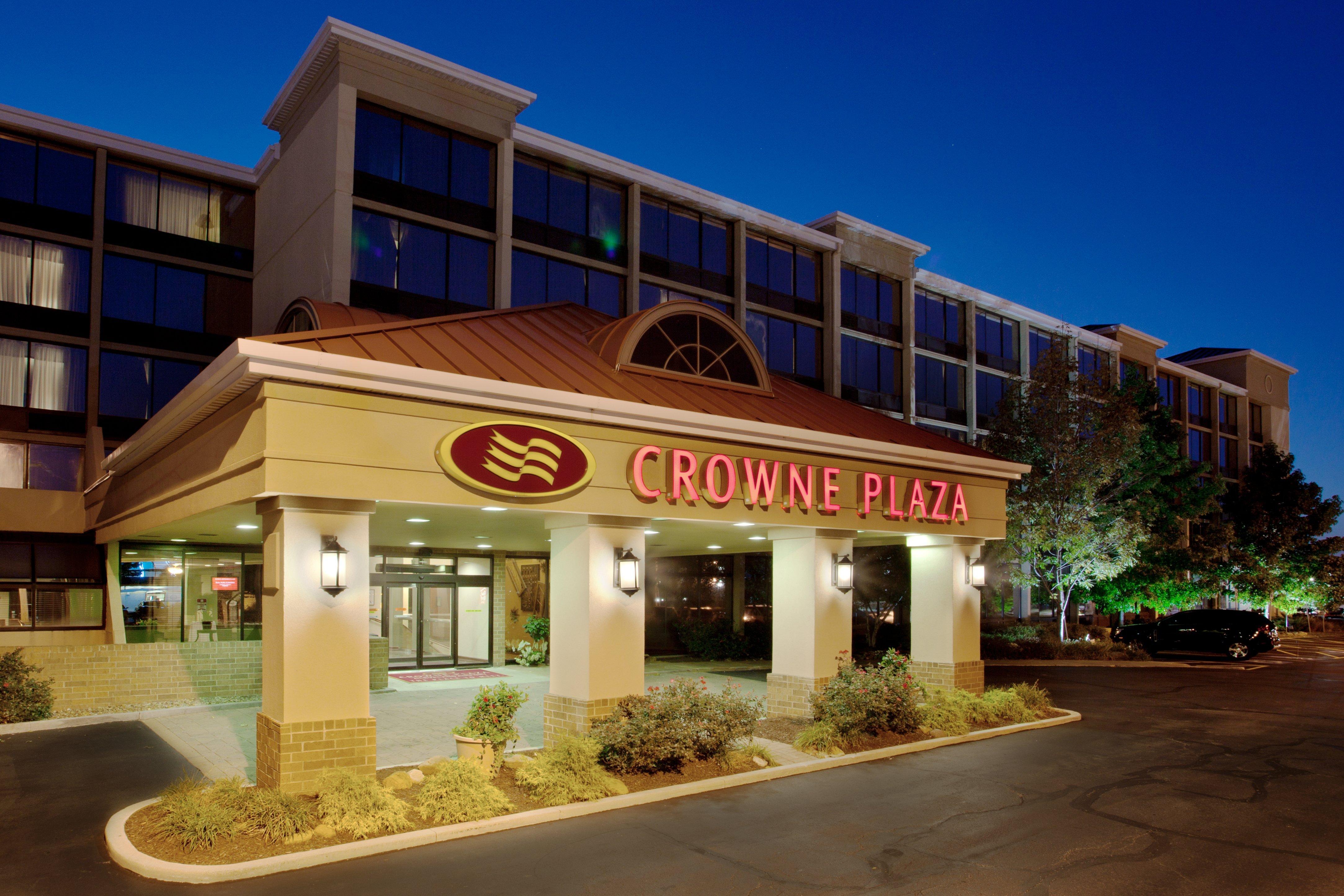 Crowne Plaza Cleveland Airport, An Ihg Hotel Мидлберг-Хайтс Экстерьер фото